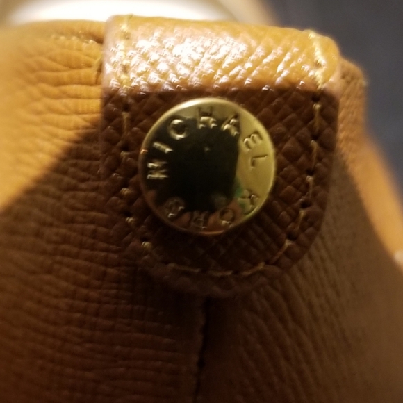 KORS MICHAEL KORS Saffiano Leather Heels (Size 8M) - Picture 8 of 10